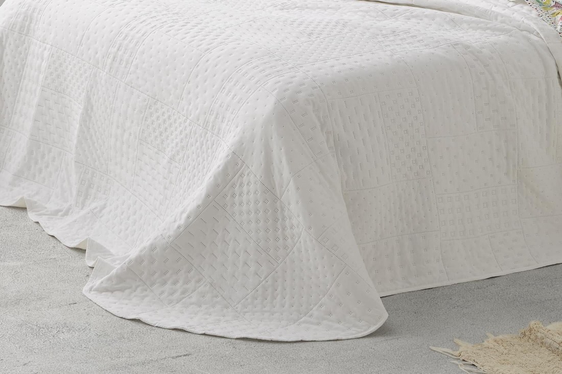 Colchas de verano 148 Blanco, de Burrito Blanco