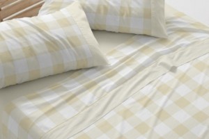 Juego de sábanas color mostaza diseño geométrico 543