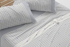 Juego de sábanas color azul diseño geométrico 184