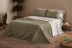 Colcha de verano color salvia diseño geométrico 166