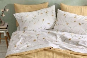 Juego de sábanas color ocre diseño floral 052