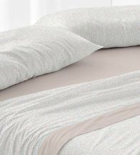 Juego de sábanas color beige diseño floral 549