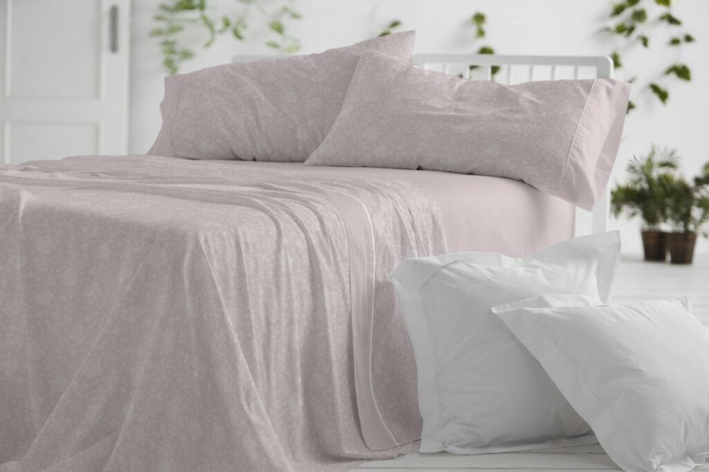 Juego de sábanas franela en rosa