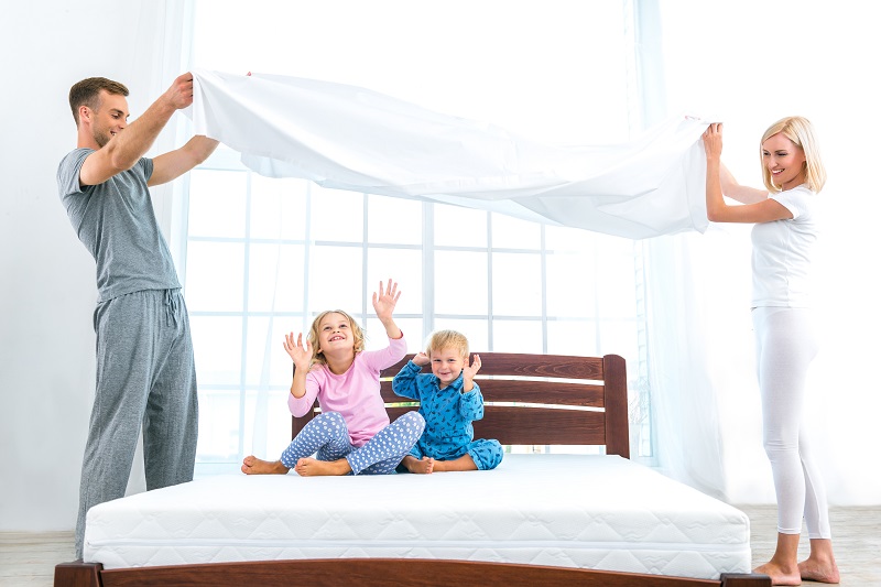 Libro subterráneo compromiso Cómo elegir el protector de colchón para tu cama