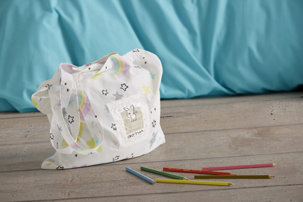 Bolsa de tela con estampado infantil